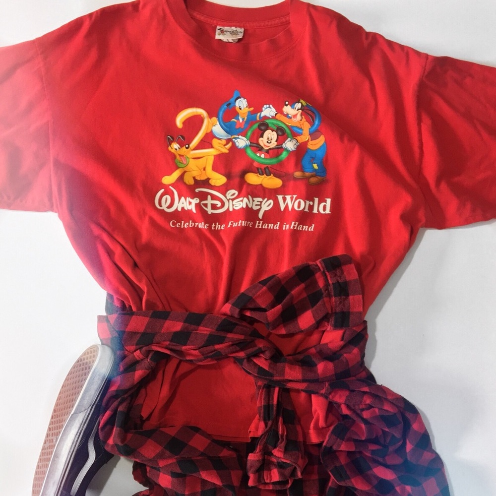 ❌Sold❌Walt Disney Men's Vintage XL Shirt